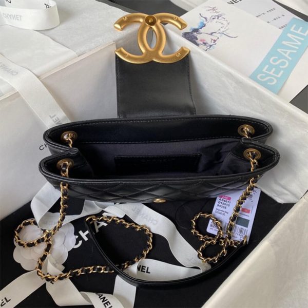 Ch*el baguette bag